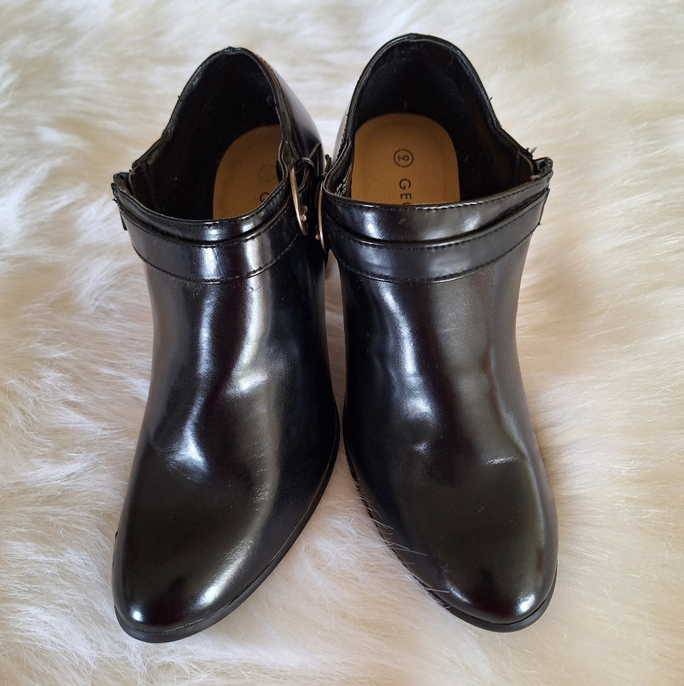 George woman's shoes